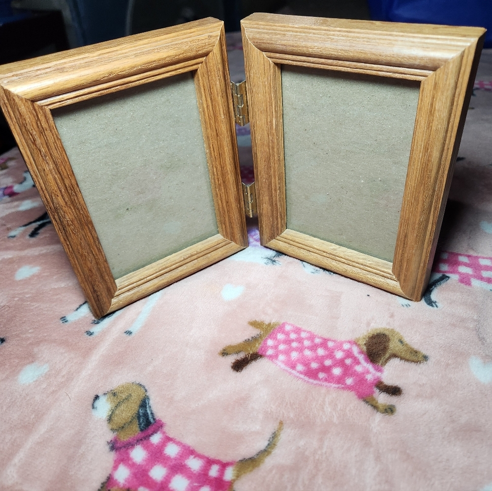 Wooden Double Picture Frame For Photo Size 3.5x5